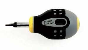 CACCIAVITE TAGLIO EXTRA CORTO